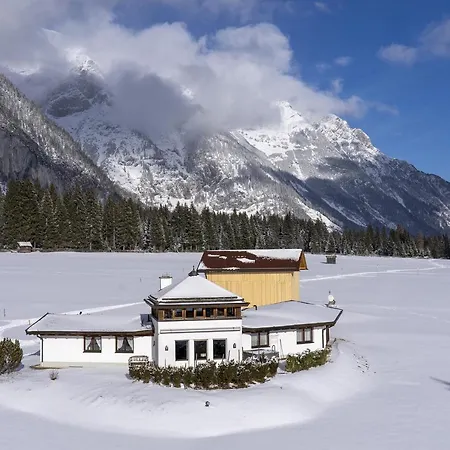 Holiday home Lehner Schloessl Leutasch