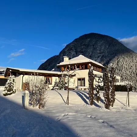 Lehner Schloessl Holiday home Leutasch