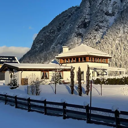 Lehner Schloessl Holiday home *